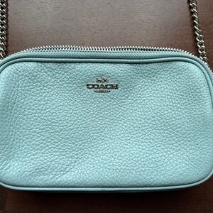 Coach - Double Zipper Purse w/Chain Strap